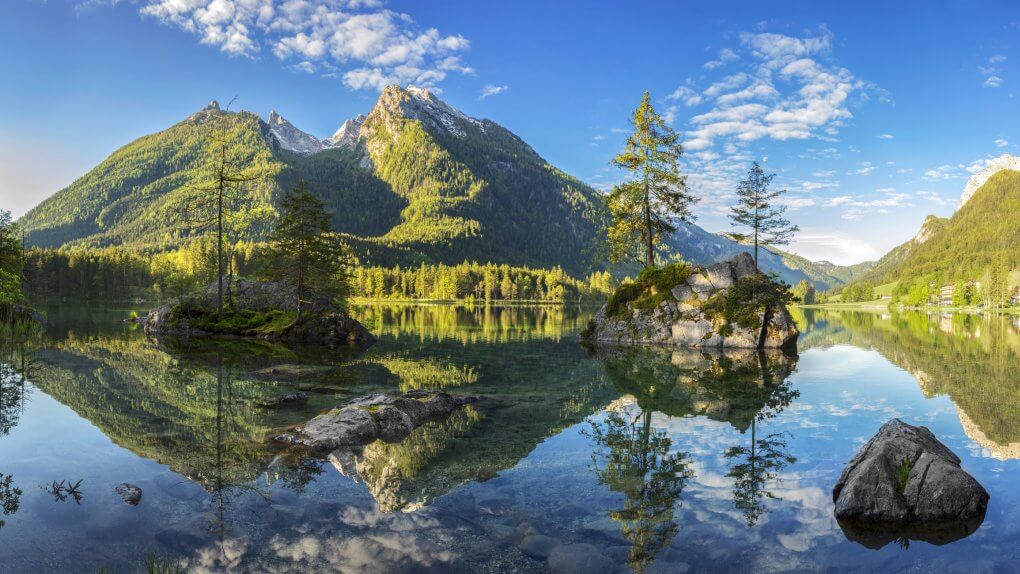 Landschaftsaufnahme-vom-Hintersee-Nationalpark-Berchtesgarden