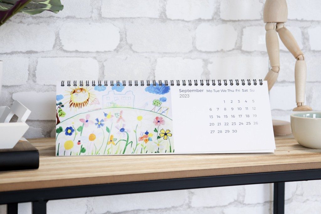 Tischkalender mit Kinderzeichnung gestalten
