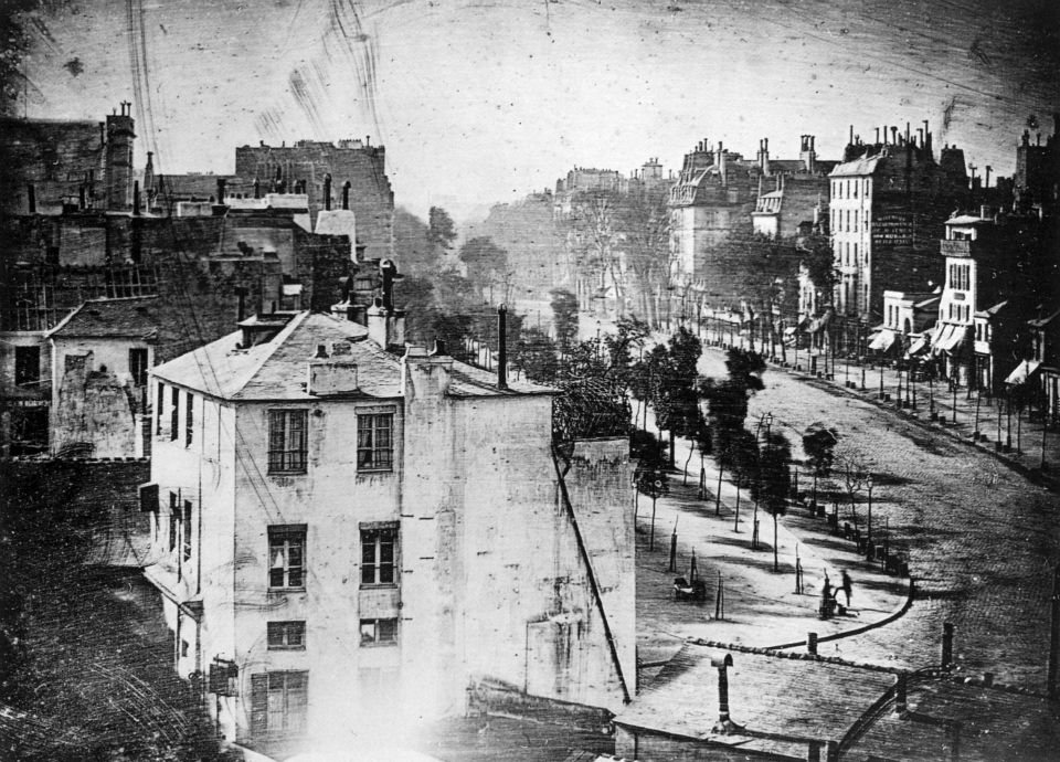 Boulevard du Temple, Paris, 3. Arrondissement, Daguerrotypie (ungespiegelt) [Public Domain]