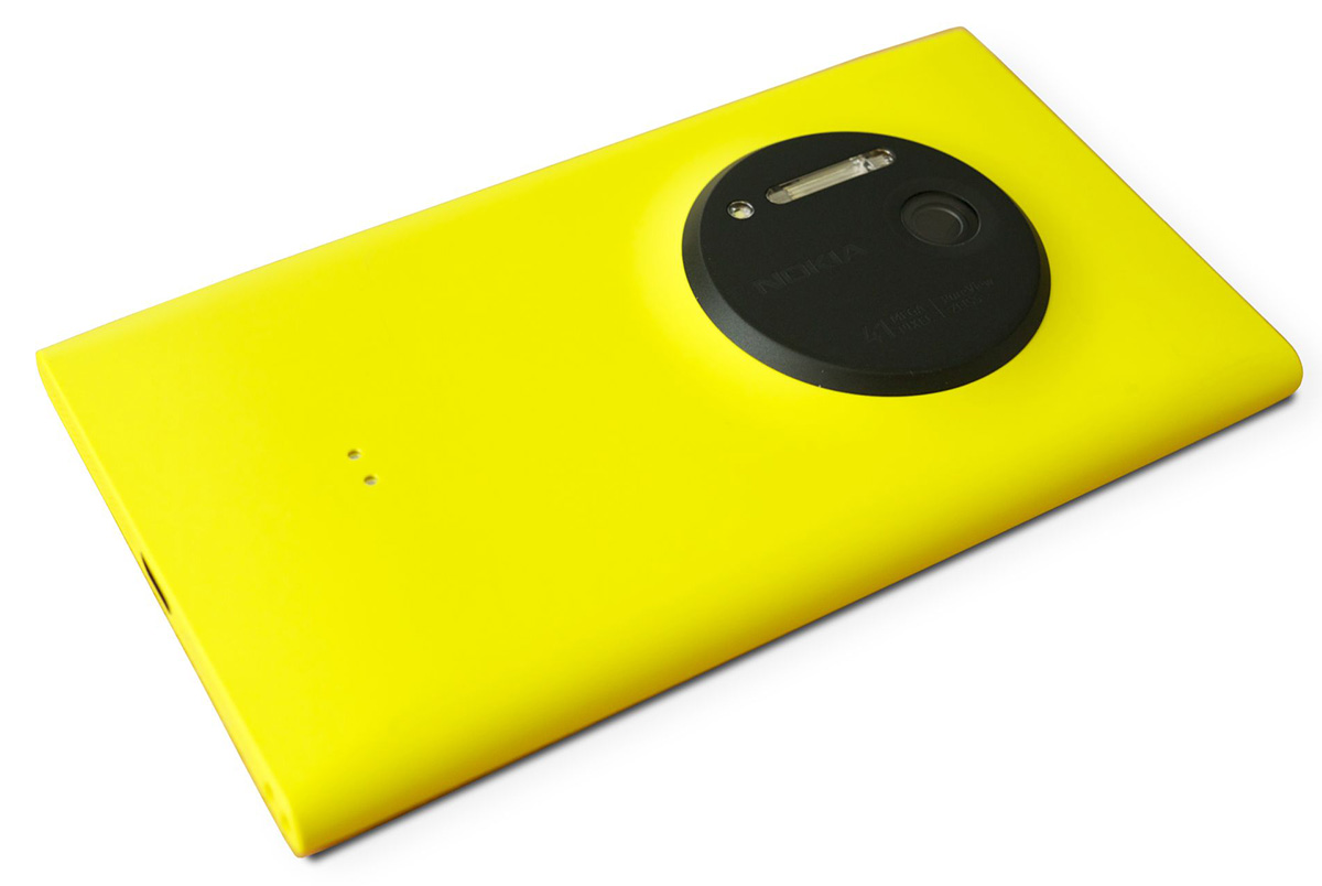 Die Kamera des Nokia Lumia 1020: Ganze 41 Megapixel vereinen sich in ihr. | CC BY 2.0 Kārlis Dambrāns