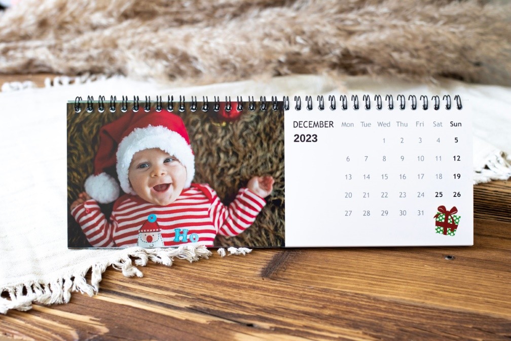 Toller Babykalender mit passenden Fotos zur Jahreszeit