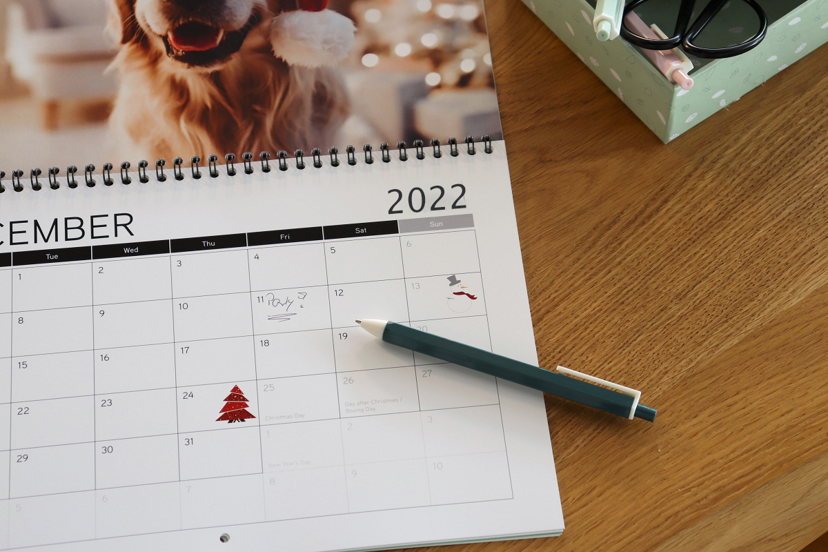 Insert personal holidays and celebrations to your ifolor monthly planner with ease Insert personal holidays and celebrations to your ifolor monthly planner with ease
