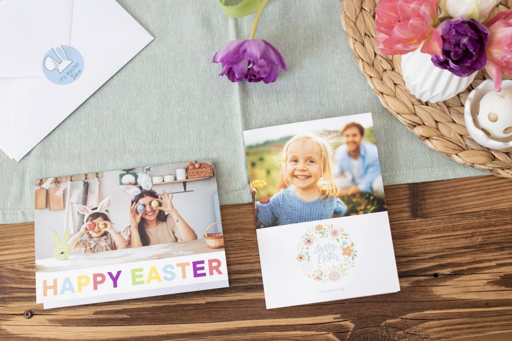 Eine fröhliche Oster-Vorlagen mit deinem Foto – fertig ist deine persönliche Ostergrusskarte.