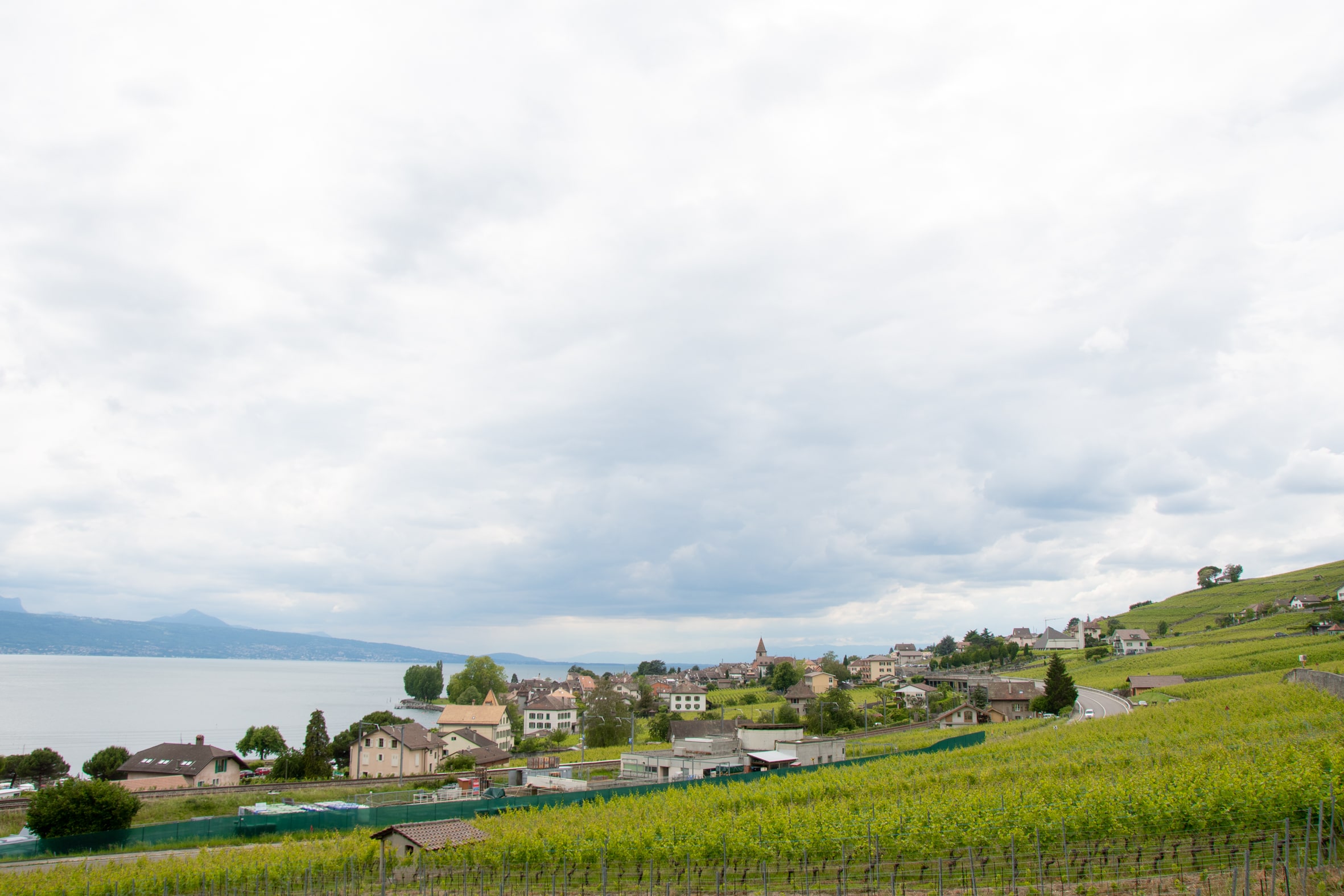 Oft wirken ­Wolken in JPG ­kontrastlos fad.