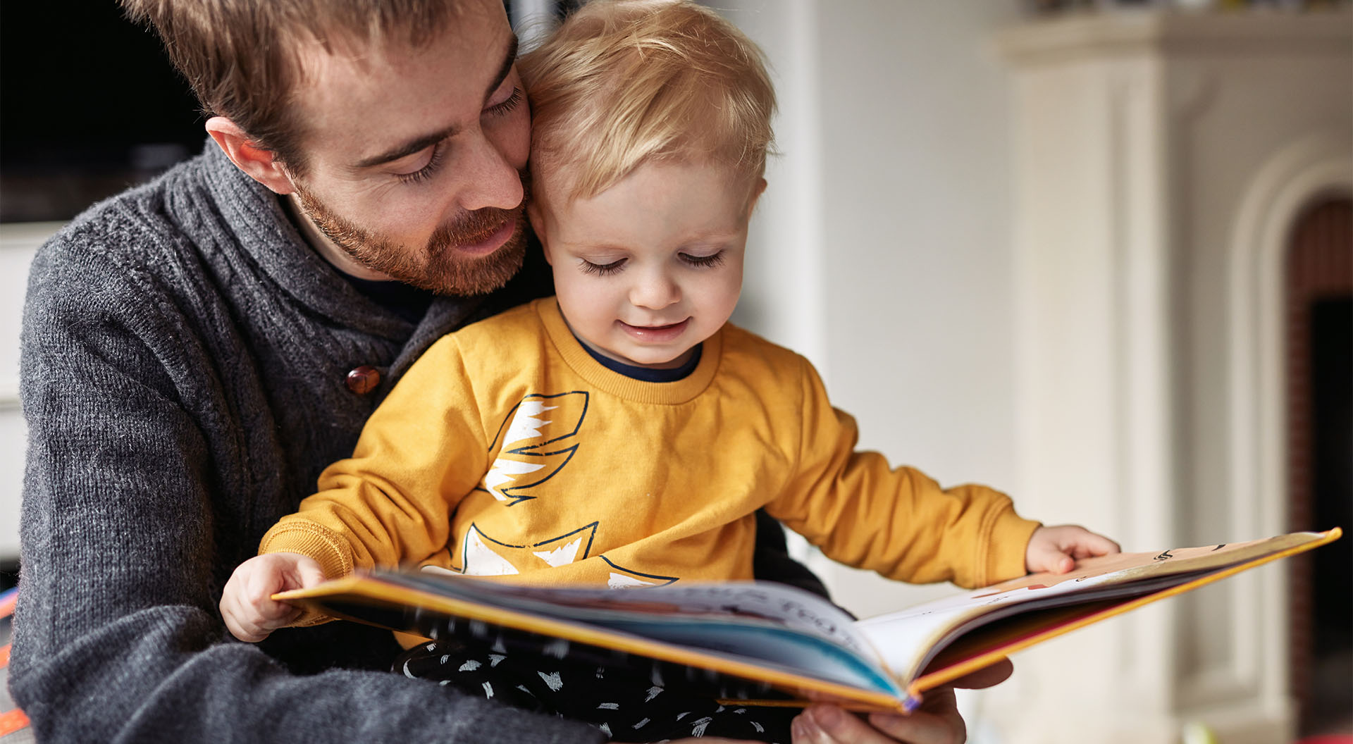 Fotobok av bebisbilderna Fotobok av bebisbilderna