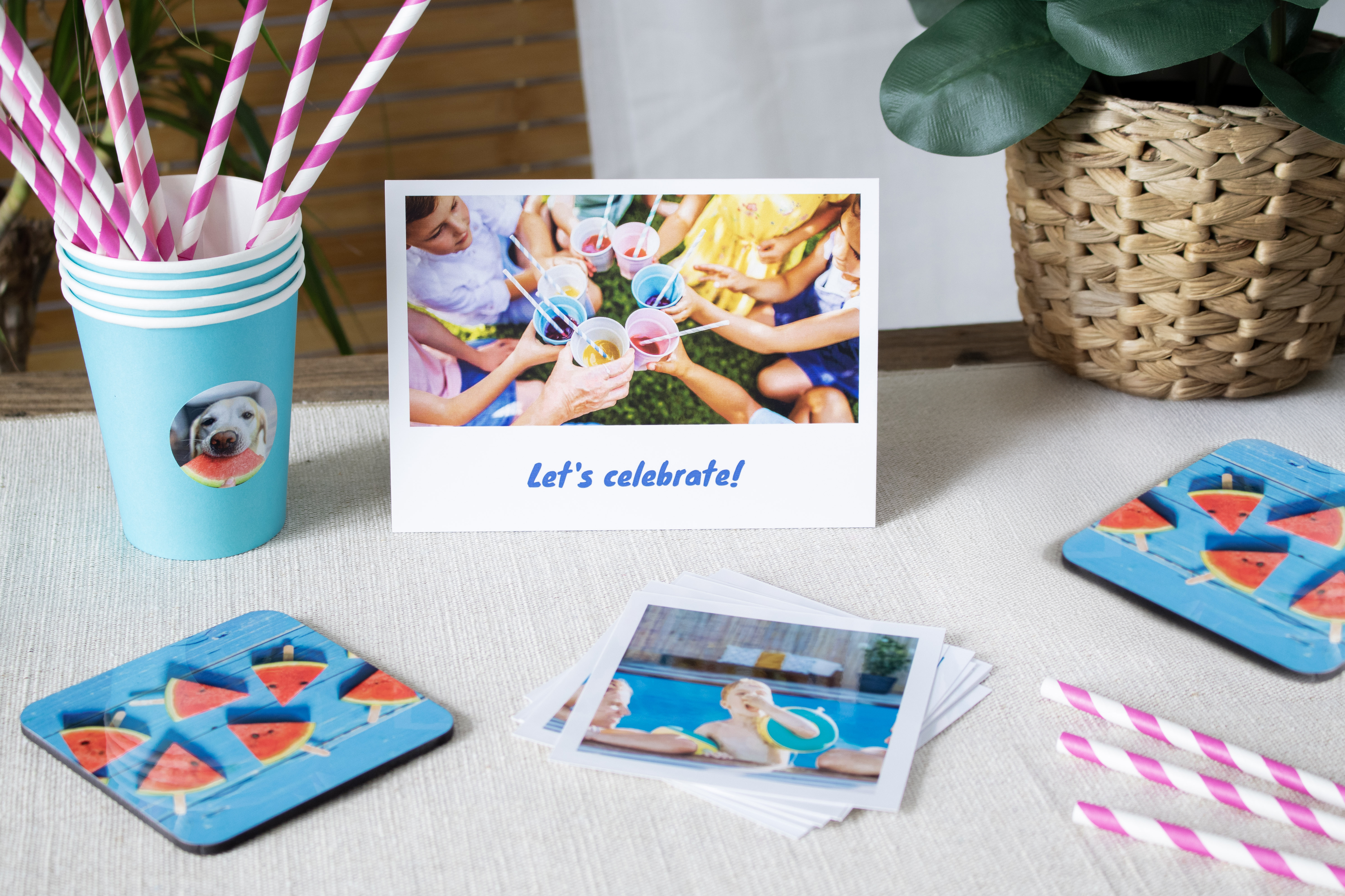 Des idées de décoration créatives à partir de photos pour vos fêtes d’été. Des idées de décoration créatives à partir de photos pour vos fêtes d’été.