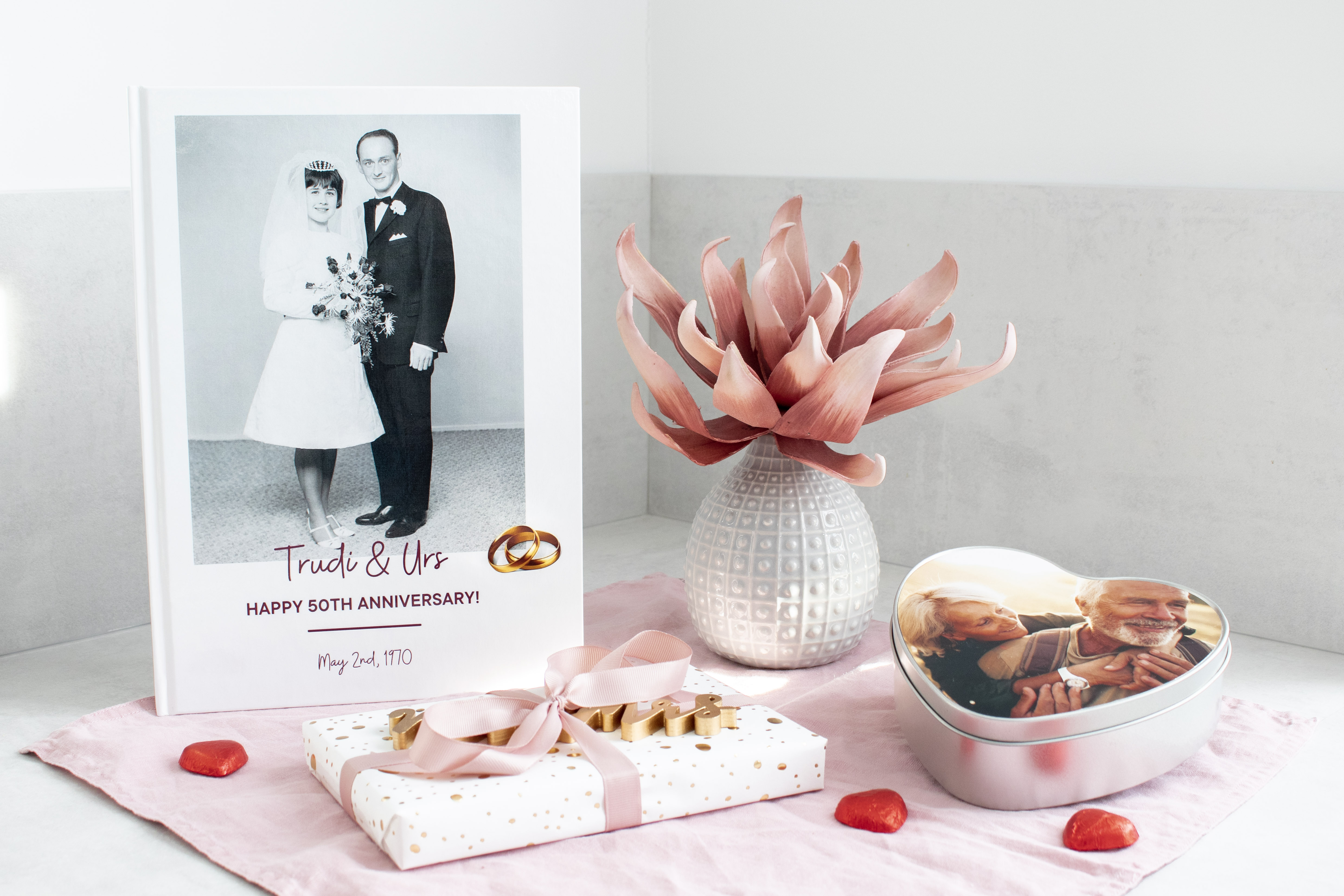 header-hochzeitstag Hochzeitstag – das perfekte Geschenk zum Jubiläum