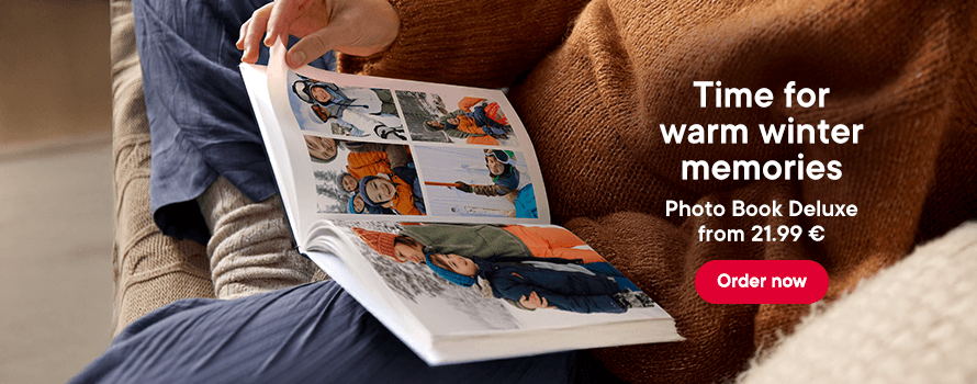 Order the Deluxe book of winter holiday memories from €21.99