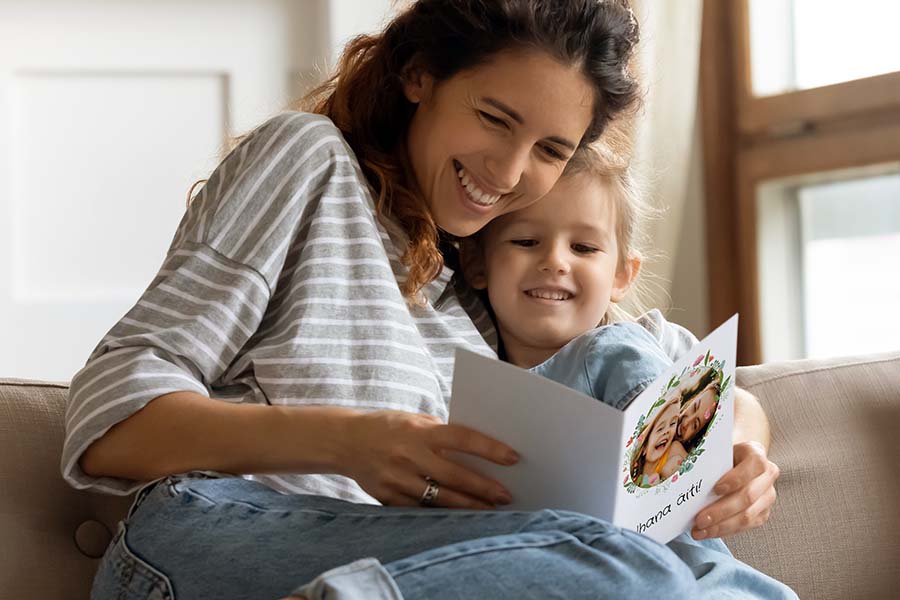 Äitienpäivärunoja