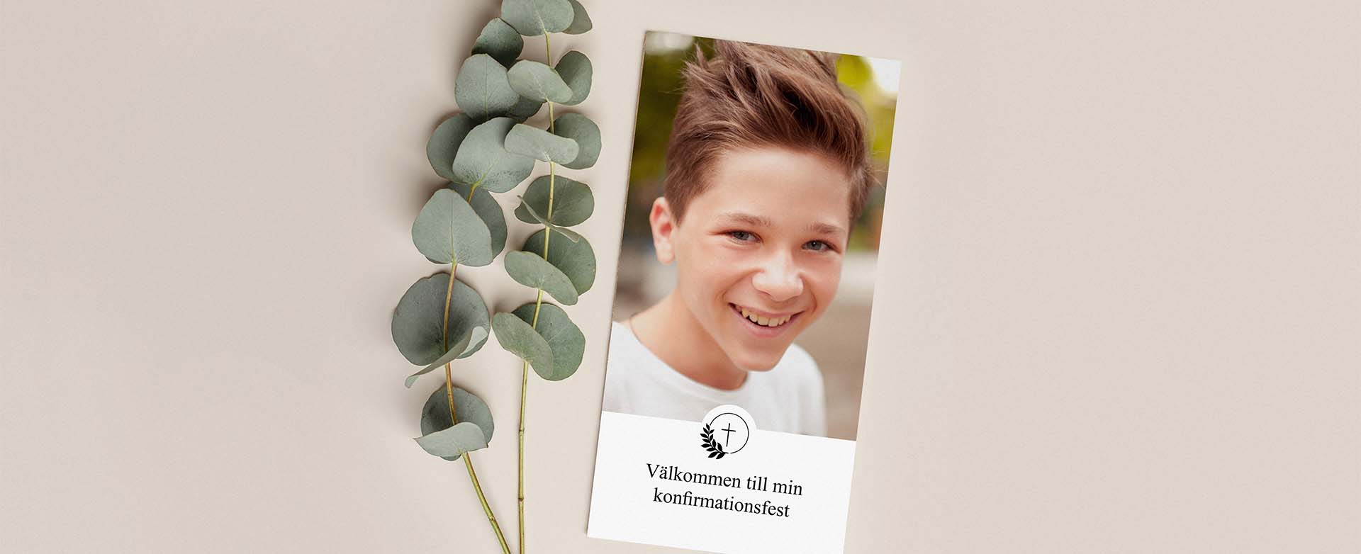 Gör konfirmationsinbjudningar från foton