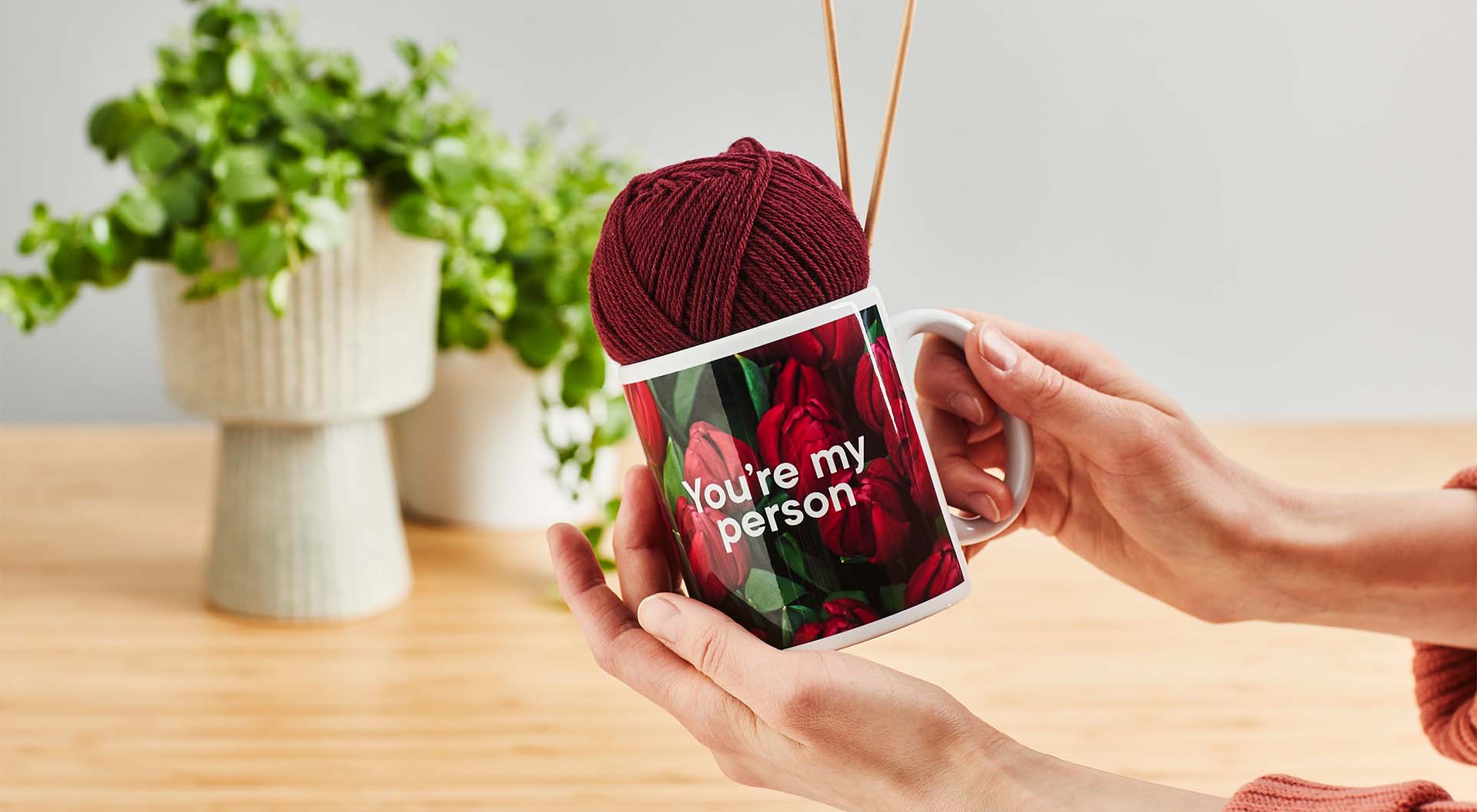 Muki omalla kuvalla lahjaksi käsitöitä harrastavalle äidille