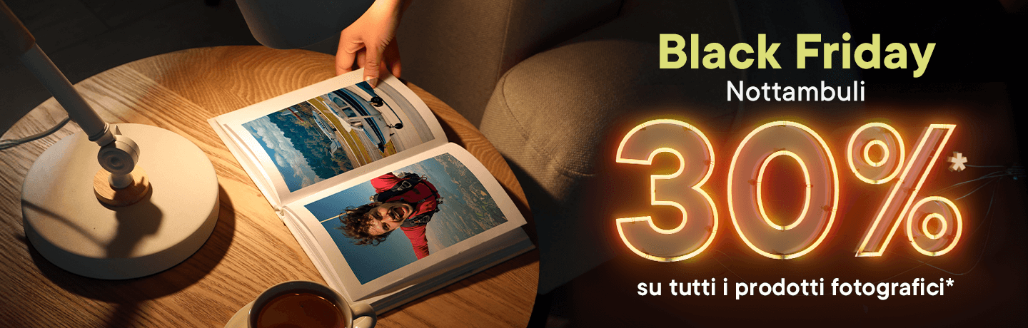 1911_Stage_Desk_Nachtschwarmer_CH-IT_1440x460