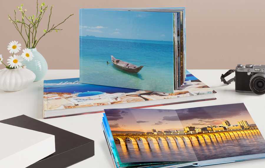 Give Someone a Photo Book in a Present Box | ifolor