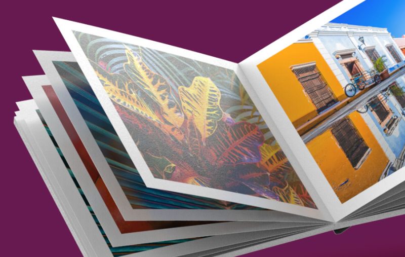 Booklet with optional gift box with 20 pages made with premium photo ...